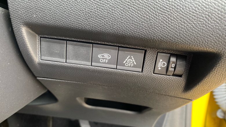 Peugeot 208 1.2 PureTech 100 Allure Premium + 5dr Petrol Hatchback